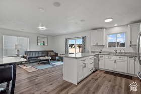 Photo 5 for 2085 E Jordan Way