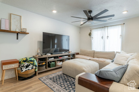 Photo 4 for 1356 S Cleft Arch Ln