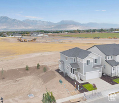 Photo 3 for 12731 S Glacier Trail Ln #164