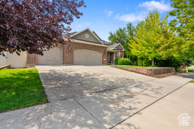 Photo 3 for 11282 S Alpine Creek Way