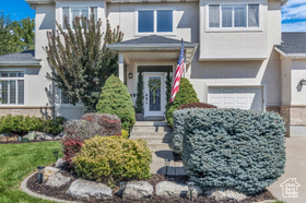 Photo 4 for 557 E Warm Springs Dr