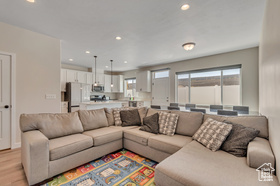 Photo 2 for 6930 S Mt Meek Dr #104