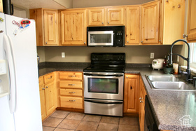 Photo 3 for 790 N 150 East