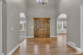 Photo 4 for 923 Ledgestone Ln