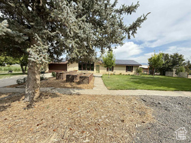 Photo 3 for 4736 W 10000 South