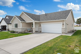 Photo 2 for 823 N 980 West