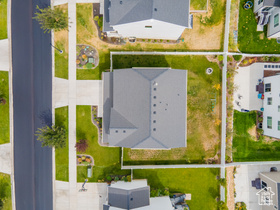 Photo 2 for 2132 N Elderberry Dr