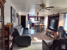 Photo 4 for 816 32nd St