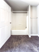 Photo 2 for 425 N Esquire Pkwy #16