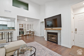 Photo 2 for 1482 E Foxboro Dr #2