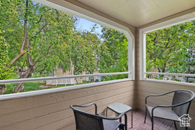 Photo 4 for 1482 E Foxboro Dr #2
