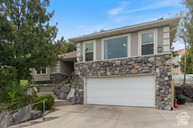 Photo 3 for 13826 S Tom Shoemaker Cir