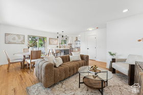 Photo 4 for 3131 E Delsa Dr