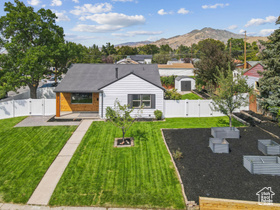 Photo 2 for 3131 E Delsa Dr
