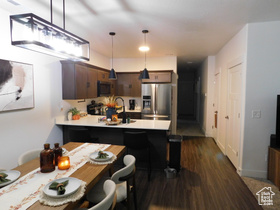 Photo 4 for 937 W Big Ben Ln #J203