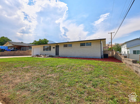 Photo 3 for 3182 S Spencer Ave Dr