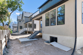 Photo 5 for 498 W Maidengrass Way