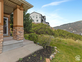 Photo 3 for 14764 S Deer Park Ln