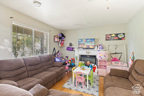 Photo 4 for 3231 Lester St