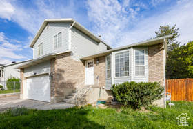 Photo 2 for 6922 S Mullien Dr