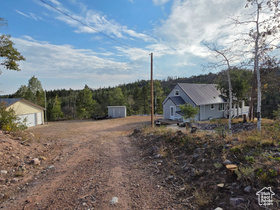 Photo 4 for 5117 Alpine Rd