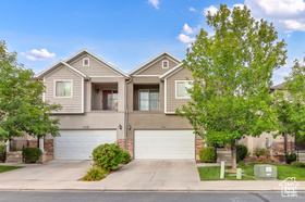 Photo 2 for 2546 N Elm Dr