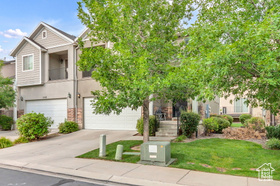 Photo 5 for 2546 N Elm Dr