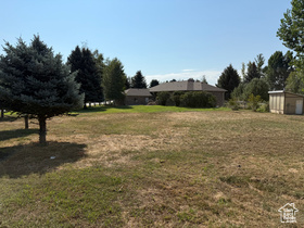 Photo 2 for 1823 N 6250 East