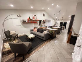 Photo 4 for 1795 E Walnut Grove Dr