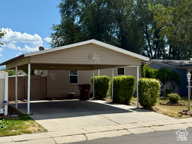 Photo 2 for 3017 S Jamboree St #12