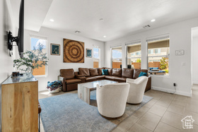Photo 4 for 1387 N Rustico Dr