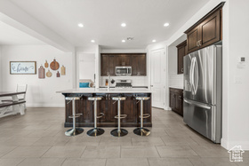 Photo 5 for 1387 N Rustico Dr