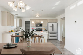 Photo 5 for 1610 S White Sage Dr #315