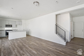Photo 4 for 308 N Broadway Dr #1024