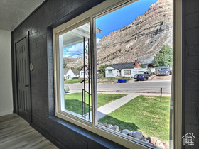 Photo 4 for 154 D St