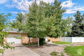 Photo 3 for 857 E 300 South