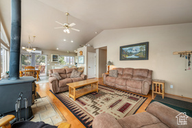 Photo 5 for 635 N Cougar Ln