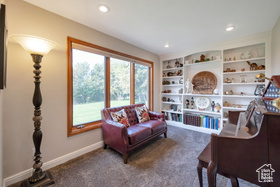 Photo 5 for 930 S Woodland Hills Dr