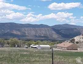 300 N 800 E MLS #2110255