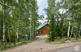 Photo 4 for 4825 E Balsam Dr #707