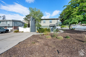 Photo 4 for 3113 E Upland