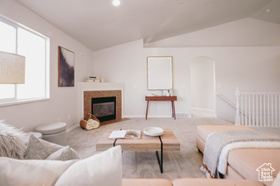 Photo 4 for 4115 E Comanche St