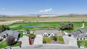 Photo 3 for 1150 N Fairway Dr
