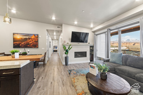 Photo 2 for 2331 Mesa Rd #D-12