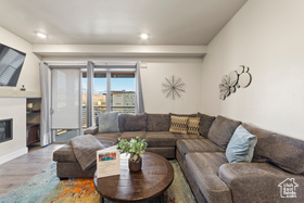 Photo 3 for 2331 Mesa Rd #D-12