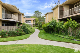 Photo 6 for 305 Peach Ln #G