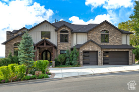 Photo 2 for 2373 E Bear Hills Cir