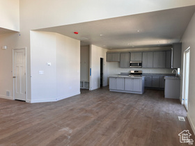 Photo 2 for 7336 N Long Ridge Dr #615
