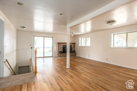 Photo 4 for 75 W 11200 South