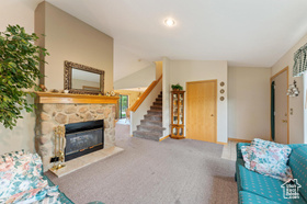 Photo 5 for 4375 N Meadow Ln